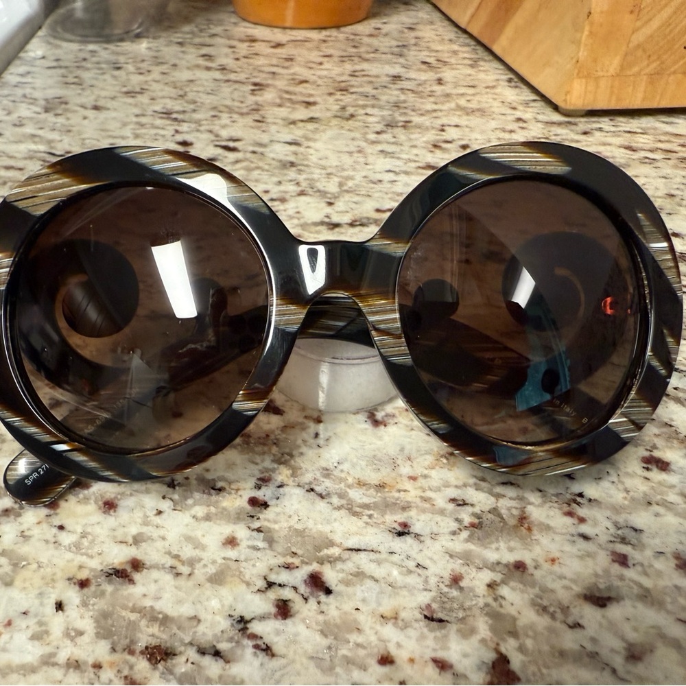 Prada Elegant Black Sunglasses